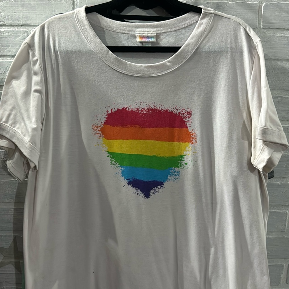 LuLaRoe’s Liv T